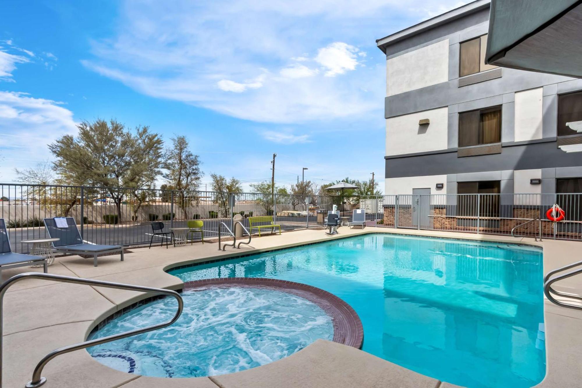 Spark By Hilton Phoenix East Mesa Ngoại thất bức ảnh